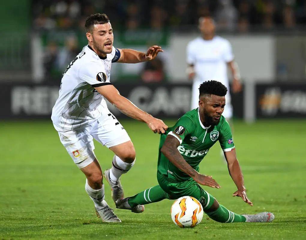 从小因意外 从小因意外